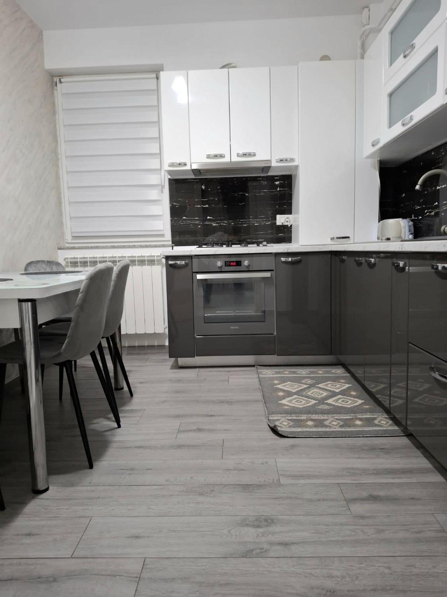 Apartament Rezidential Szucsáva Kültér fotó